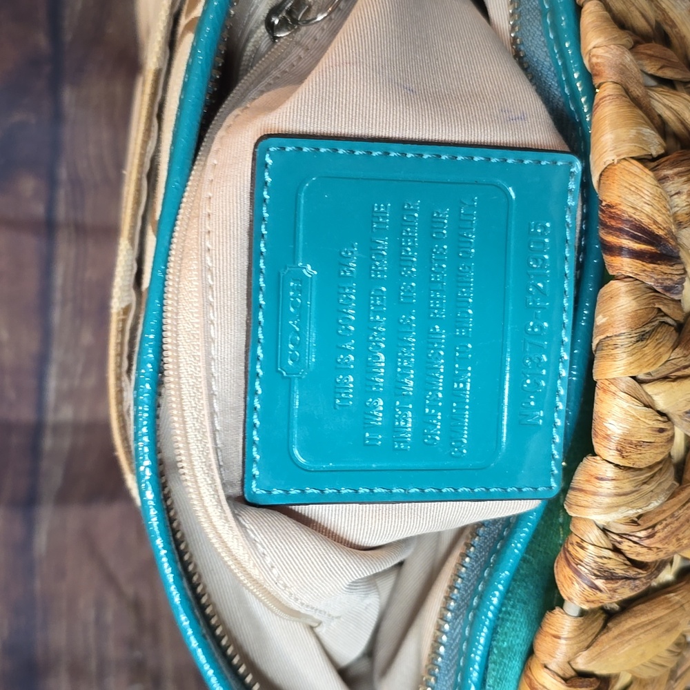 Coach Crossbody purse - Picture 6 of 6